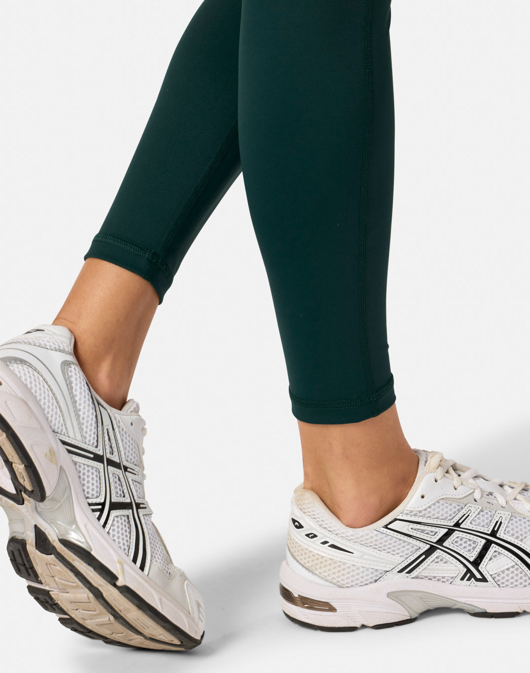 Relentless Full Length Legging in Amazon Green