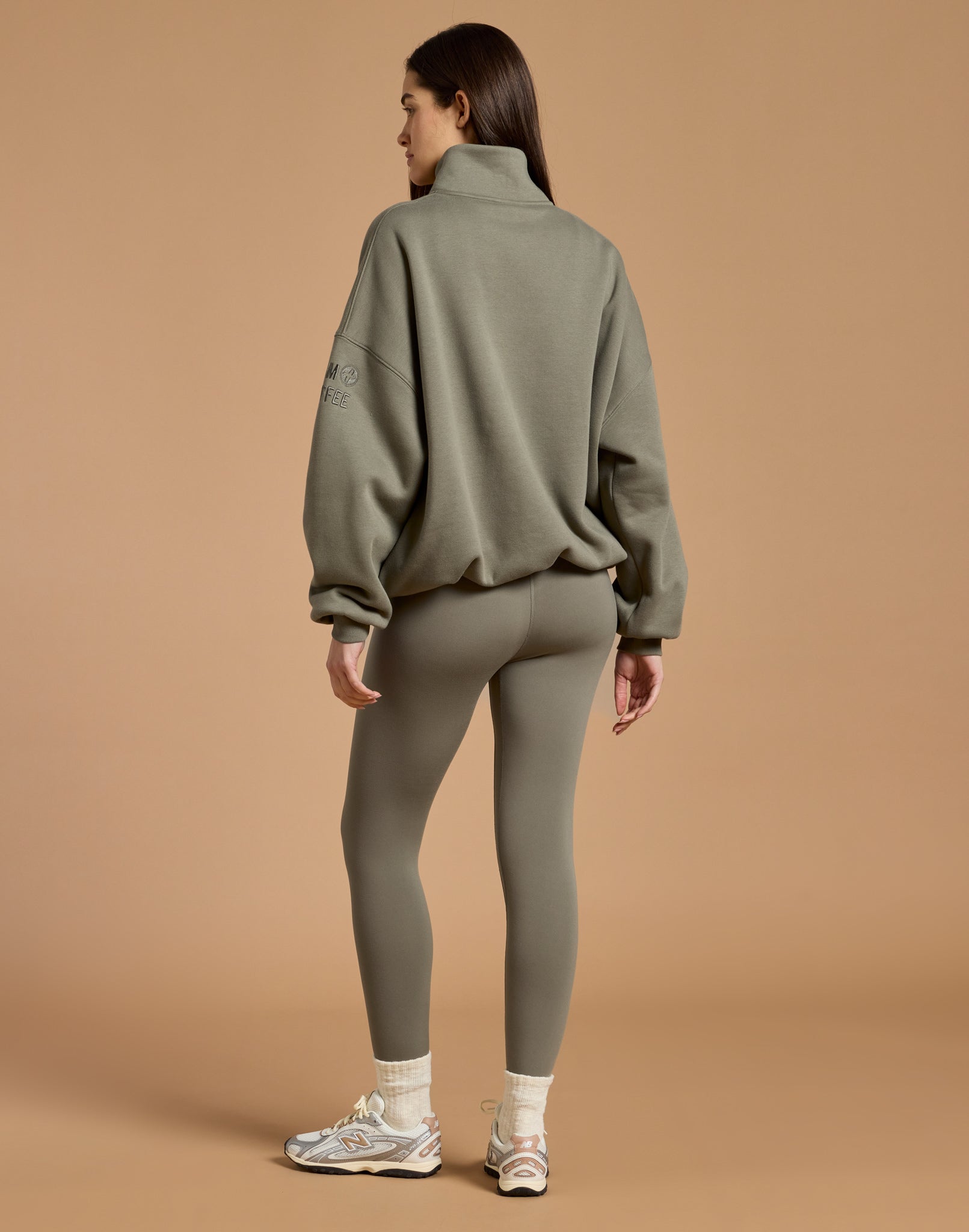 Snap Collar Sierra Sweatshirt in Olive