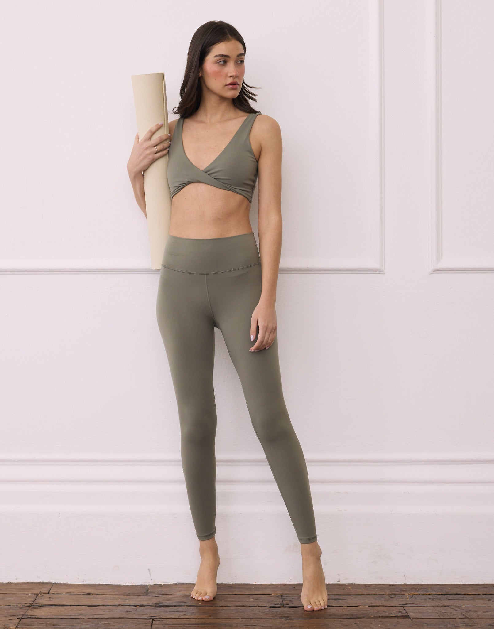 Soft-Motion 7/8 Legging in Olive