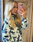 Snap Polar Fleece in Teal Pop Print